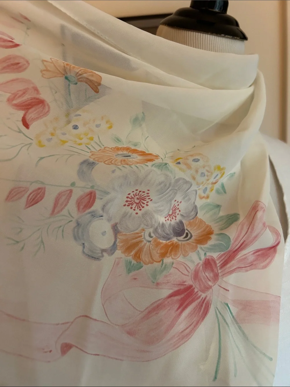 🌺🌸🌺🌸Elegant off White watercolor Floral polyester Scarf with Pink Accents